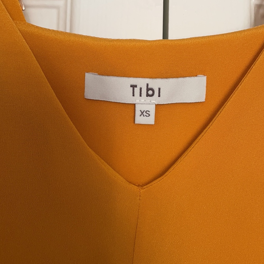 Tibi Cold Shoulder top - Picture 4 of 7